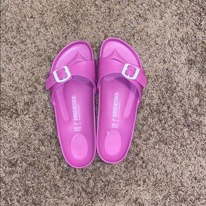 RUBBER BIRKENSTOCKS PURPLE| ONE-STRAP MADRID EVA